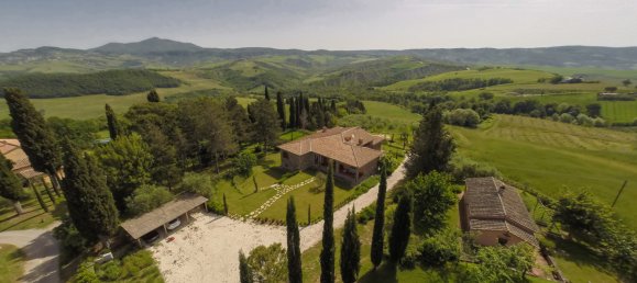 6 bedrooms Hotel in San Casciano dei Bagni, Italy No. 124799 4