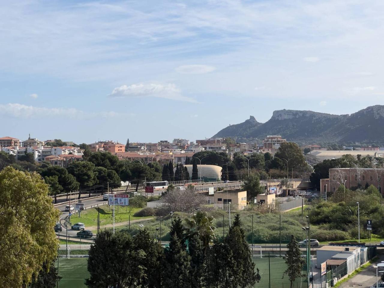 4 rooms Apartment in Cagliari, Italy No. 38800