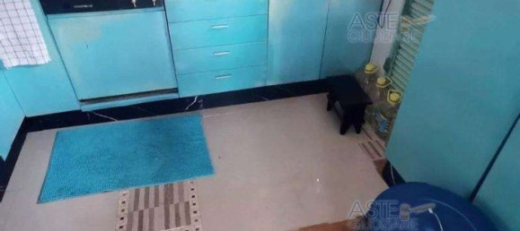 4 rooms Apartment in Rome, Italy No. 199949 2