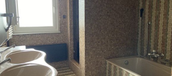 4 bedrooms Apartment in Illkirch-Graffenstaden, France No. 266829 2