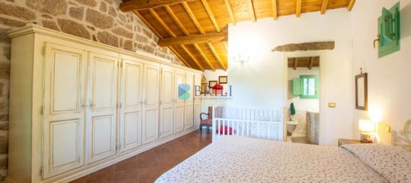 Villa de 4 dormitorios en Arzachena, Italy No. 326961 25