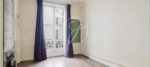 5 bedrooms Apartment in Paris, France No. 131352 16