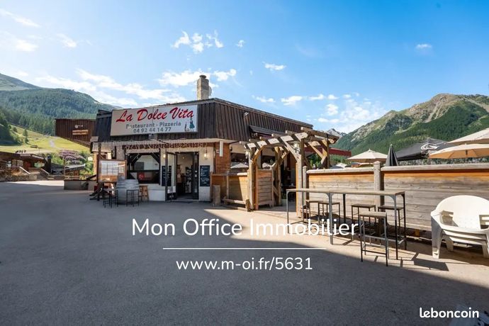 Коммерческая недвижимость с 2 спальнями в Верхние Альпы, Франция № 302229