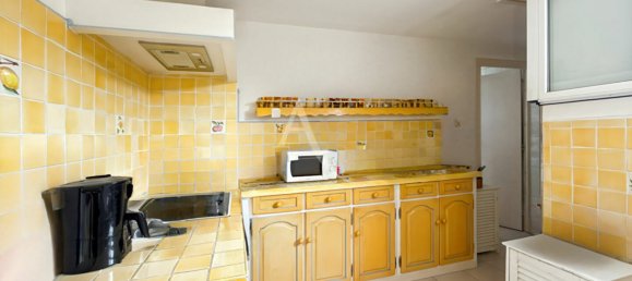 2 bedrooms House in Grasse, France No. 345926 10