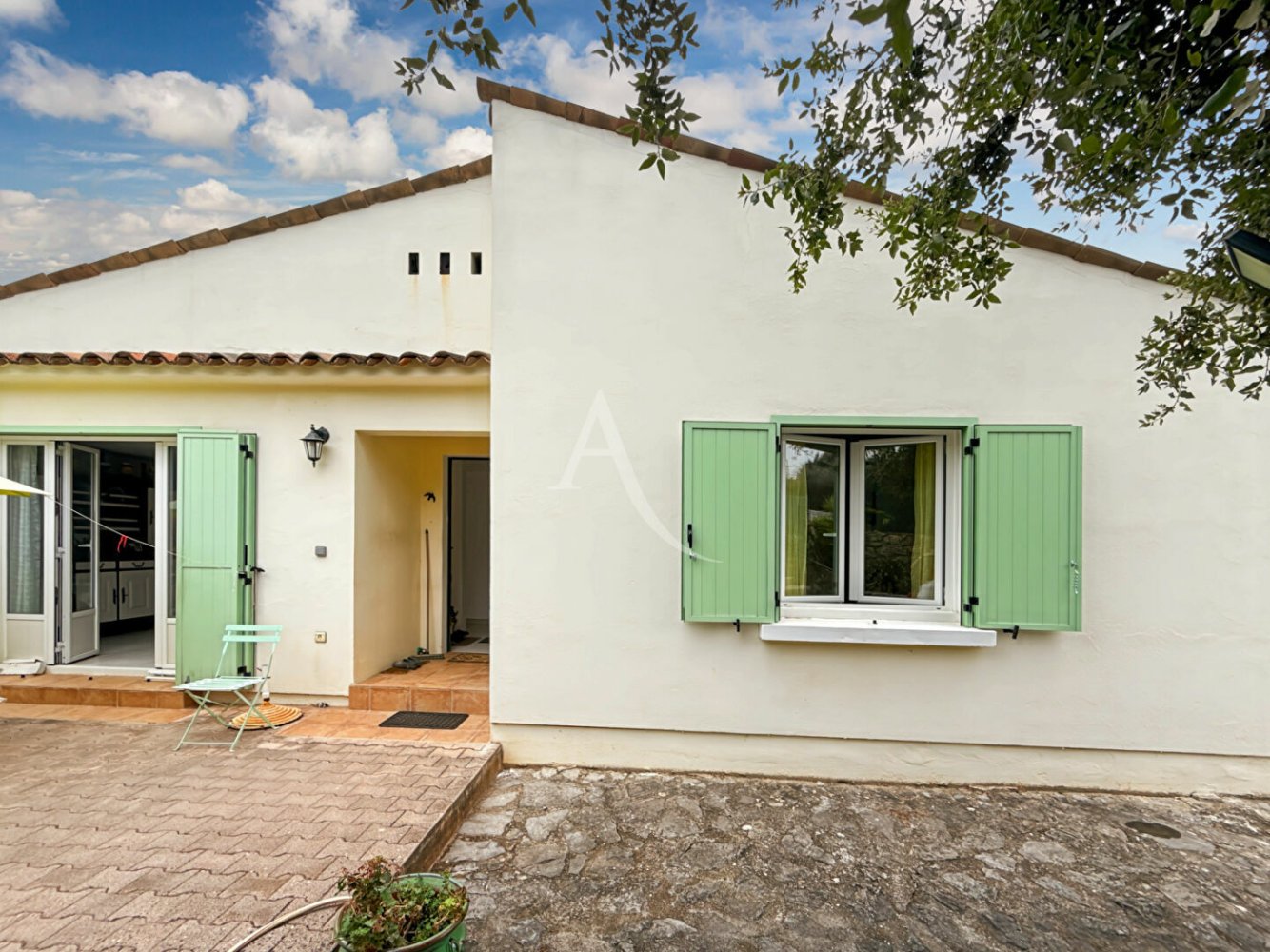 2 bedrooms House in Grasse, France No. 345926