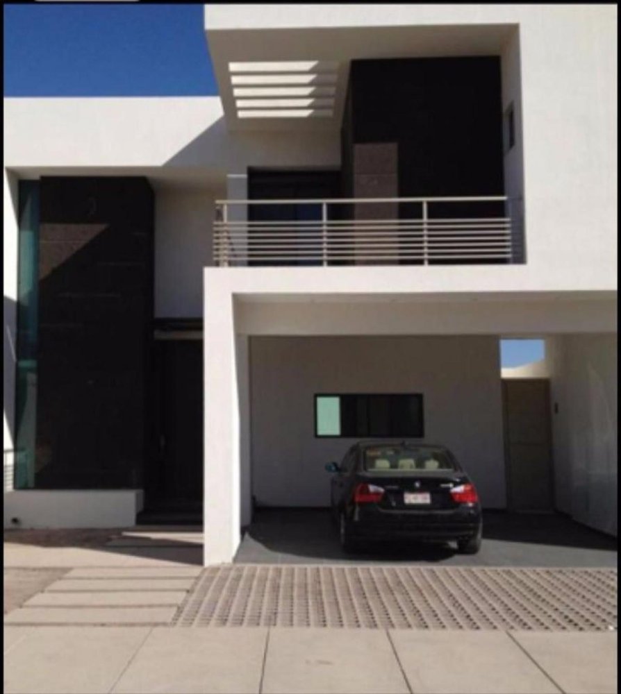 3 bedrooms House in Playa Vicente, Mexico No. 158283