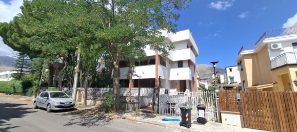 Villa de 4 dormitorios en Palermo, Italy No. 350084 37