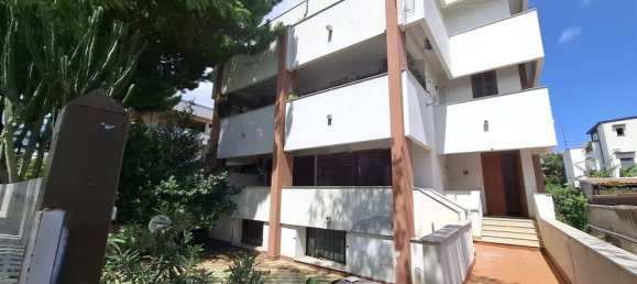 Villa de 4 dormitorios en Palermo, Italy No. 350084 2