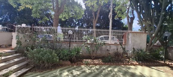 Villa de 4 dormitorios en Palermo, Italy No. 350084 9