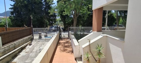 Villa de 4 dormitorios en Palermo, Italy No. 350084 12