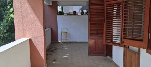 Villa de 4 dormitorios en Palermo, Italy No. 350084 34