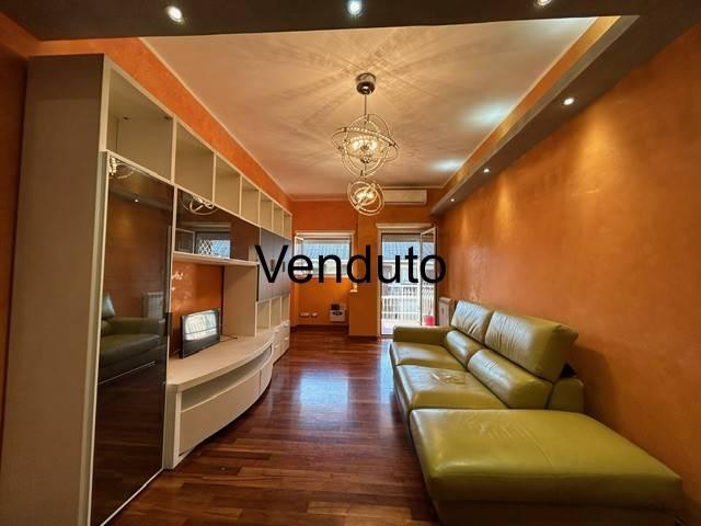 3 rooms Apartment in Rome, Italy No. 104021
