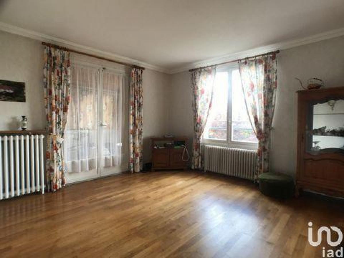 3 غرف نوم منزل في Joigny, France رقم 8342