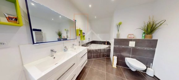 4 Schlafzimmer Haus in Seltz, France, Nr. 70325 7