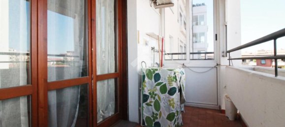 3 rooms Apartment in Prato, Italy No. 271879 6