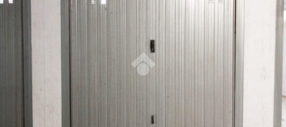 3 rooms Apartment in Prato, Italy No. 271879 18