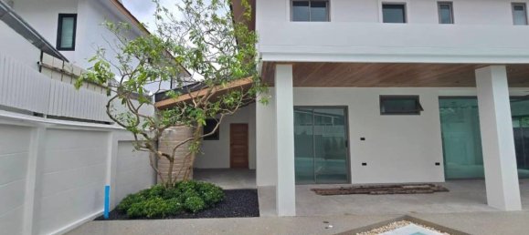 4 bedrooms Villa in Chalong, Thailand No. 25597 10