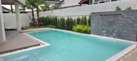 4 bedrooms Villa in Chalong, Thailand No. 25597 3
