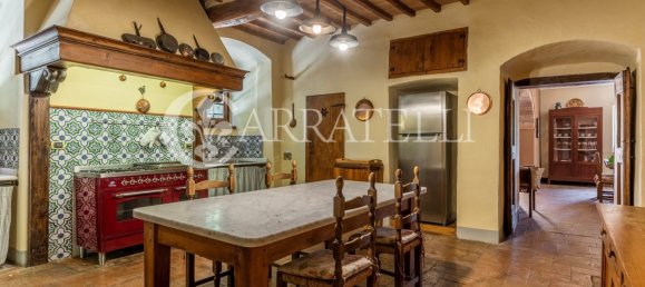 6 bedrooms Villa in Certaldo, Italy No. 121388 11