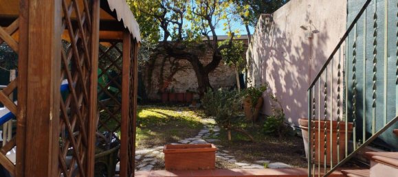 Дом с 6 спальнями в Пезаро, Италия № 329961 3