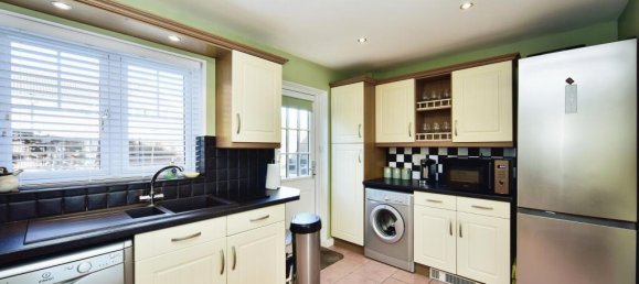 4 bedrooms House in Sheerness, United Kingdom No. 10631 8