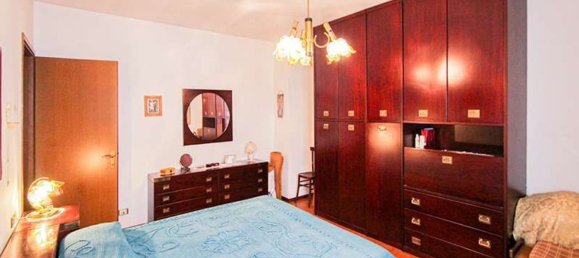 Вилла с 3 комнатами в Кастильоне Олона, Италия № 312010 9