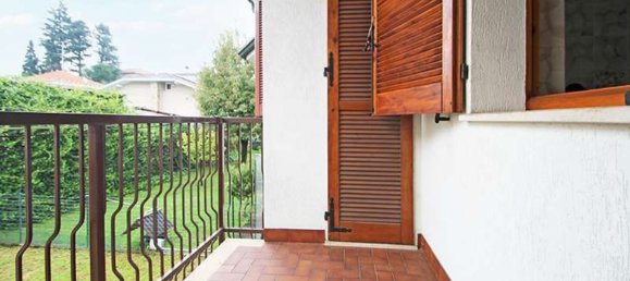 Вилла с 3 комнатами в Кастильоне Олона, Италия № 312010 18