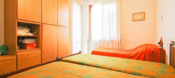 Вилла с 3 комнатами в Кастильоне Олона, Италия № 312010 8