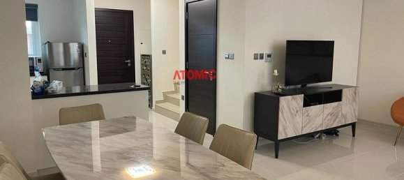 3 bedrooms Villa in Dubai, UAE No. 8888 5