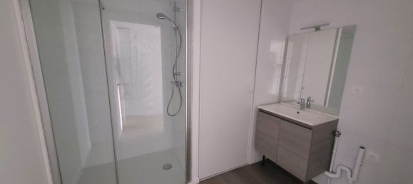 2 Schlafzimmer Wohnung in Chartres, France, Nr. 61957 6