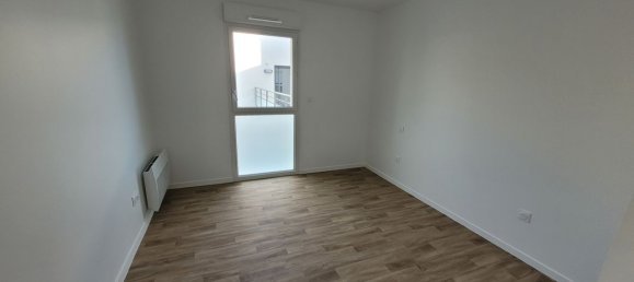 2 Schlafzimmer Wohnung in Chartres, France, Nr. 61957 5