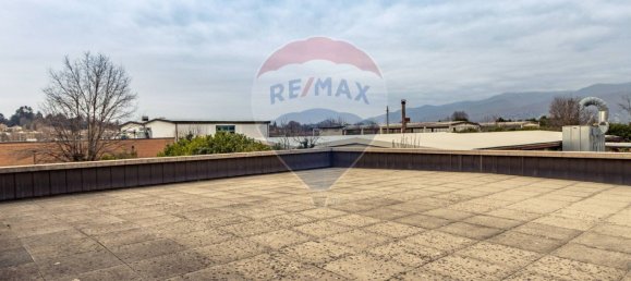 Коммерческая недвижимость с 1 комнатой в Лураго д’Эрба, Италия № 58586 16