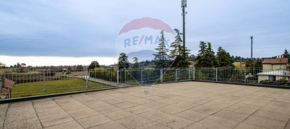 Коммерческая недвижимость с 1 комнатой в Лураго д’Эрба, Италия № 58586 15