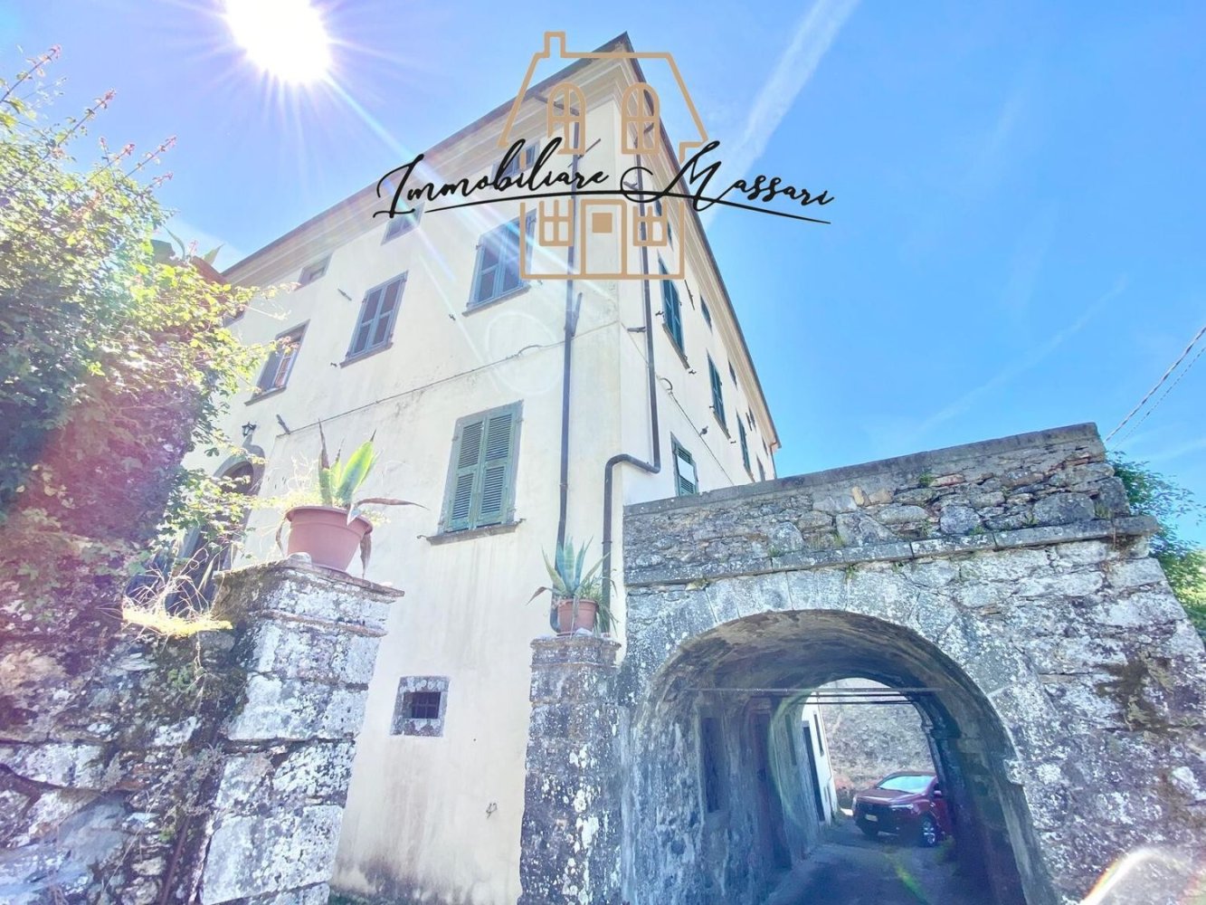 9 rooms Apartment in Fivizzano, Italy No. 284287