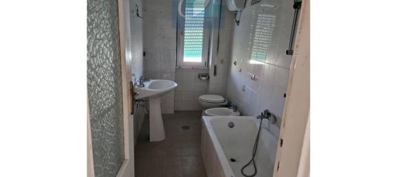 2 rooms Penthouse in Monterotondo, Italy No. 32348 11