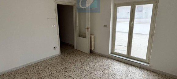 2 rooms Penthouse in Monterotondo, Italy No. 32348 6