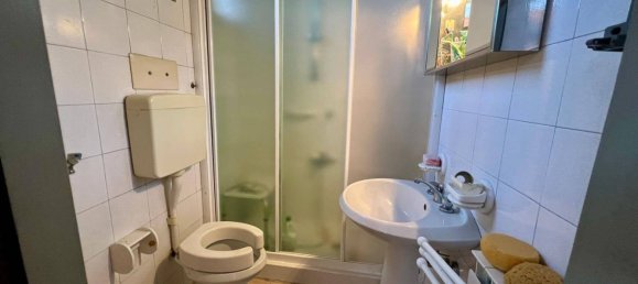 4-salle Appartement à Carate Brianza, Italy No. 112169 10