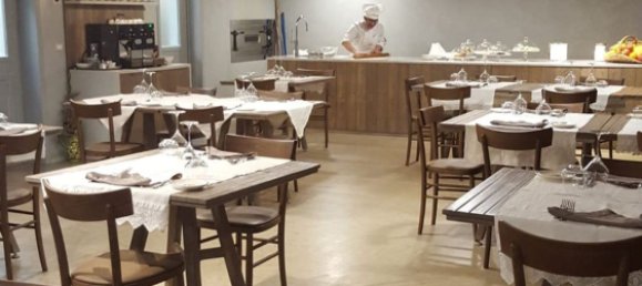 Propriété commerciale à Capestrano, Italy 400m² No. 294519 2