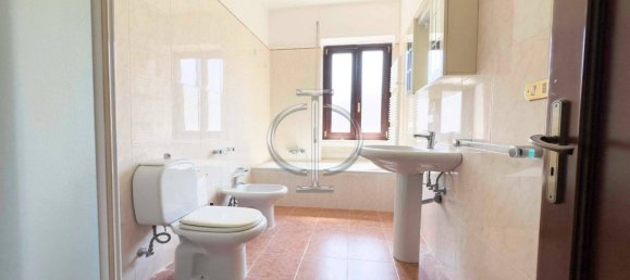 2 bedrooms Apartment in Bari, Italy No. 30101 26