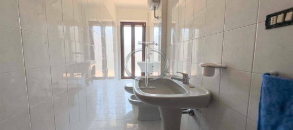 2 bedrooms Apartment in Bari, Italy No. 30101 24