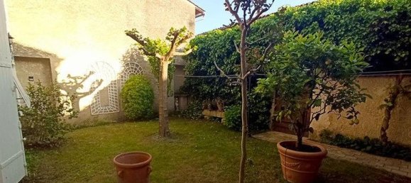 5 chambres Châteaux à Miramont-de-Guyenne, France No. 307644 8