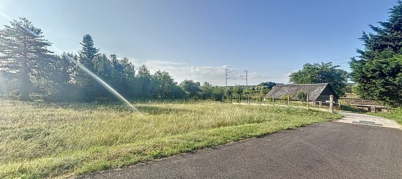 Terrain à Dierre, France No. 282662 2