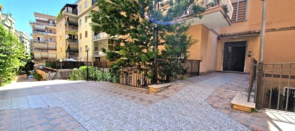 2 rooms Apartment in Rome, Italy No. 286247 28
