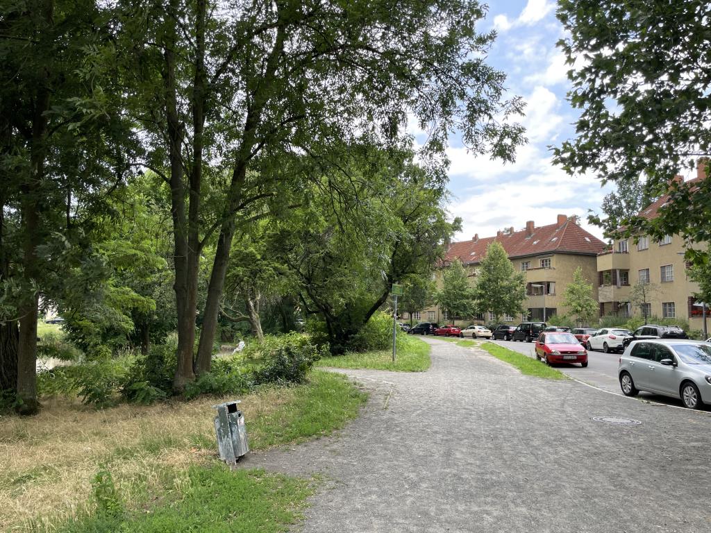 Квартира с 2 комнатами в Райниккендорф, Германия № 59831