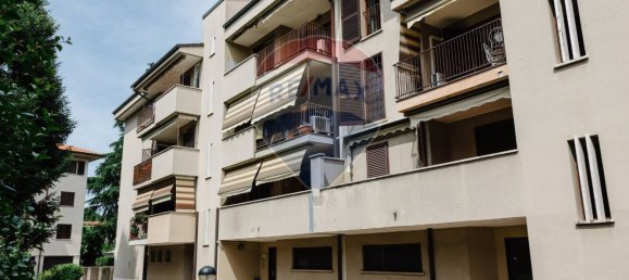 2 chambres Appartement à Agrate Brianza, Italy No. 327945 3