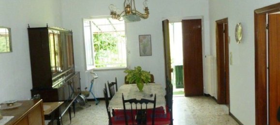 9 rooms House in Rapallo, Italy No. 35885 3
