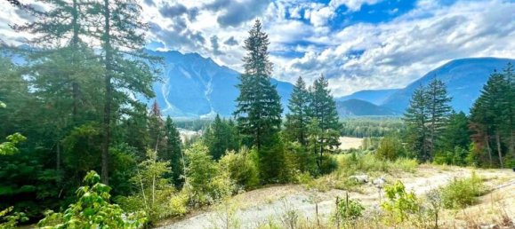 3 bedrooms Land in British Columbia, Canada No. 1450 3