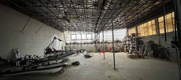 1-salle Propriété commerciale à Busto Arsizio, Italy No. 312356 11