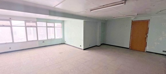 Gewerbliche Immobilie in Ferrol, Spain 1200m², Nr. 58198 2