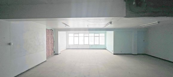 Gewerbliche Immobilie in Ferrol, Spain 1200m², Nr. 58198 20